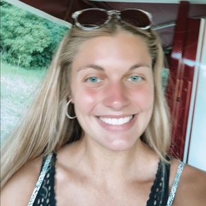 Meet your Posher, Bailey